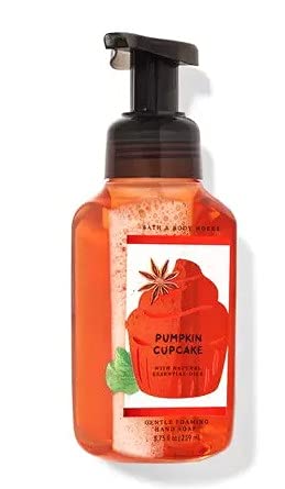 Bath & Body Works Gentle Foaming Hand Soap With Essential Oils - Pumpkin Cupcake, 8.75 Fl Oz