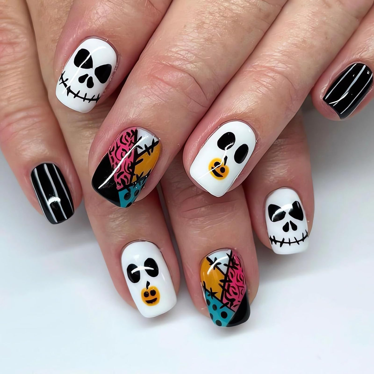 Ohwoda Halloween Short Press On Nails - Black & White Pumpkin Skull Designs, Glossy Artificial Nails