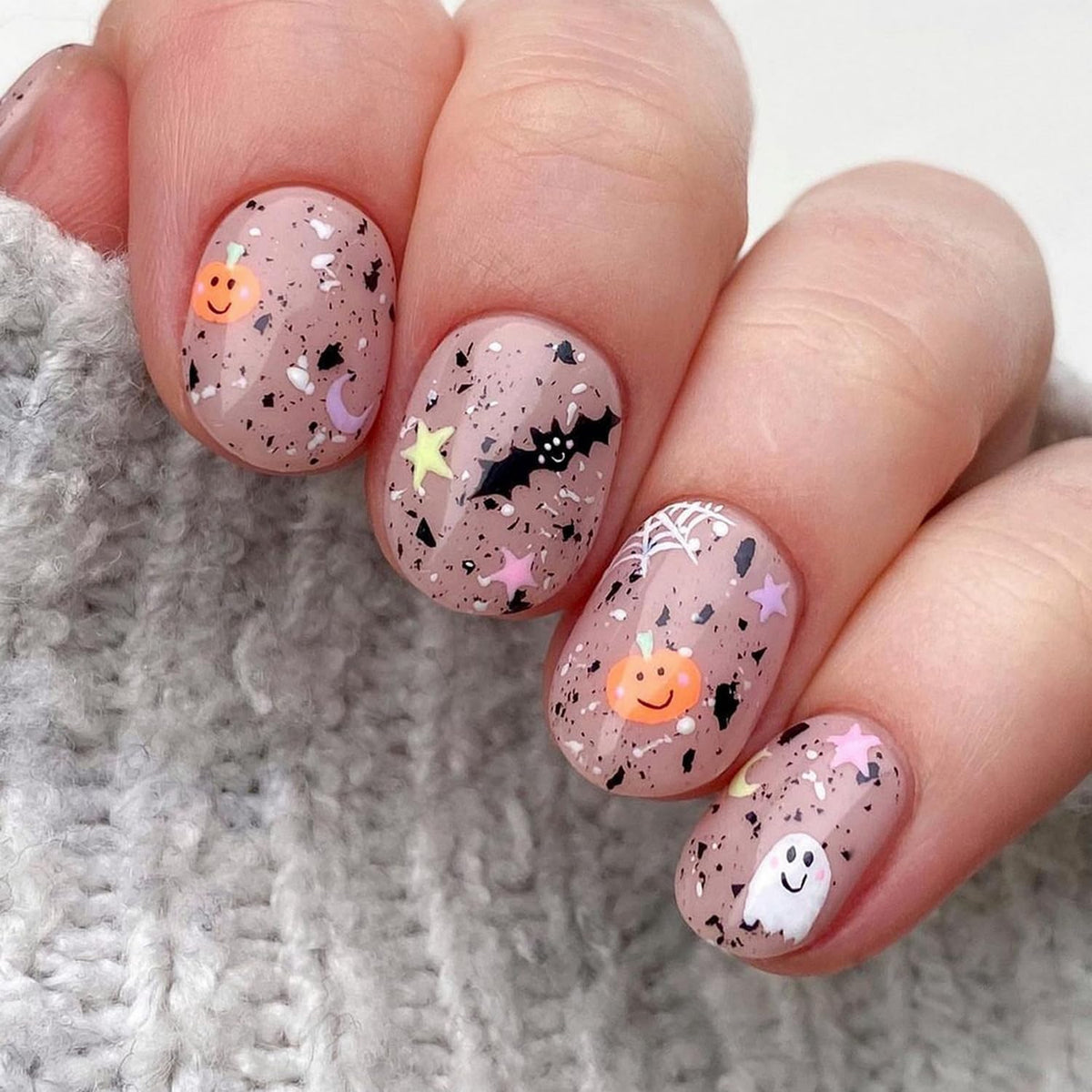 Fukidog Halloween Press On Nails - 24 Pcs Cute Ghosts & Bats Acrylic Nail Kit For Women