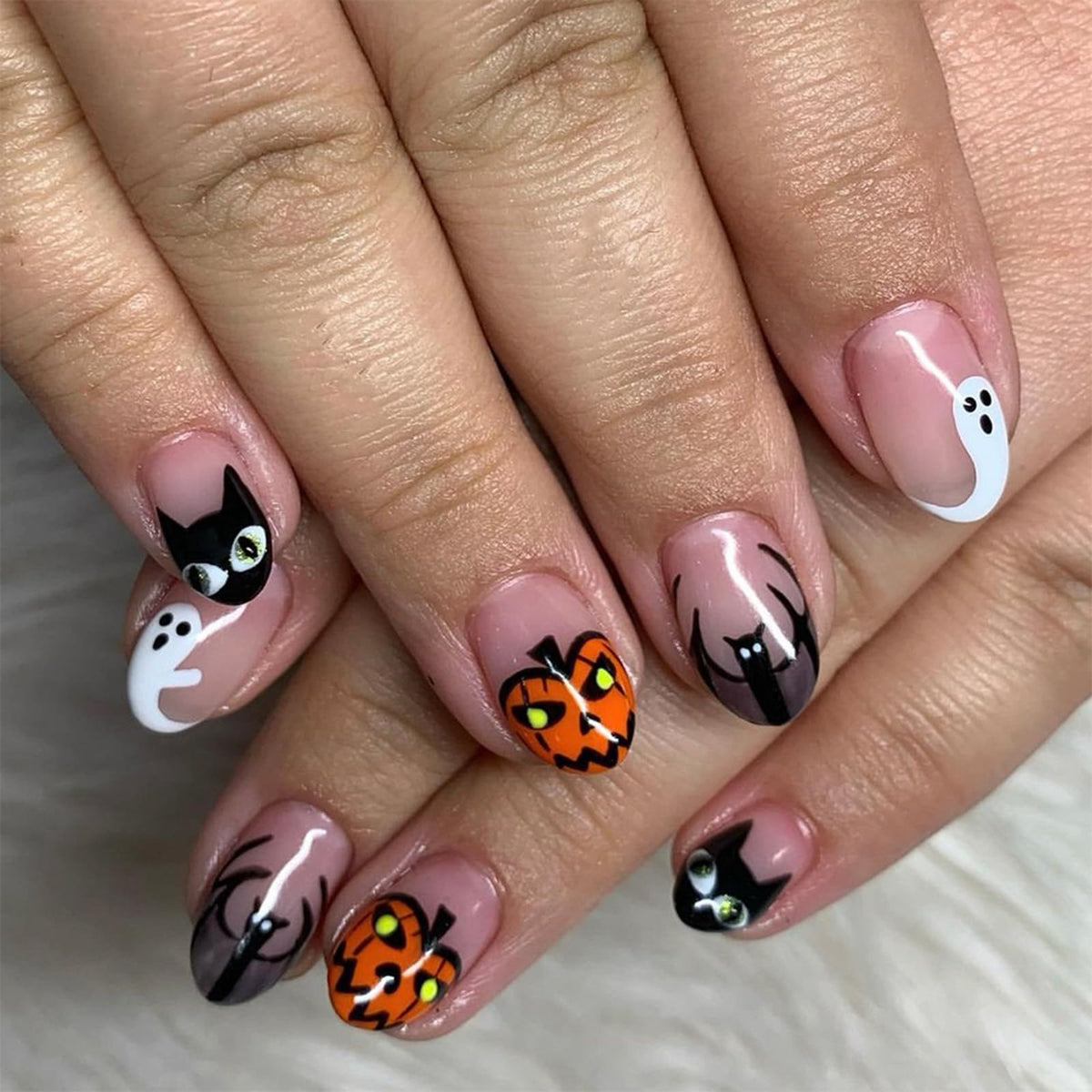 Wuliufly Halloween Press On Nails - Short Almond Fake Nails, Nude Acrylic, 24Pcs, Glossy Designs