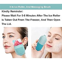 Reusable Cube Silicone Mold Ice Roller With Brush For Face Cold Therapy Facial Massage Roller (Blue)