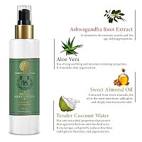 Forest Essentials Hydrating Facial Moisturiser with SPF 25 | Moisturising Day Cream with Sandalwood & Orange Peel | Protects against UVA and UVB | For All Skin Types