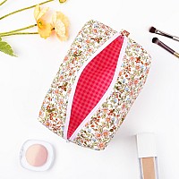 Soidram Floral Makeup Bag Quilted Cosmetic Bag Puffy Coquette Makeup Pouch Aesthetic Cute Travel Toiletry Bag Organizer Cotton M