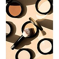 glo Skin Beauty Pressed Base Powder Foundation Makeup - Flawless coverage for a Radiant Natural, Second-Skin Finish (Honey Medium)