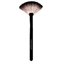 bellapierre Cosmetics Fan Brush