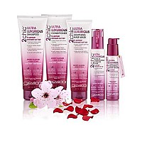 GIOVANNI 2chic Ultra Luxurious Shampoo, 8.5 oz. Cherry Blossom and Rose Petals, Enriched with Aloe Vera, Vitamin-Pro B5, Smooths Wavy & Curly Hair, Sulfate Free, No Parabens, Color Safe (Pack of 1)