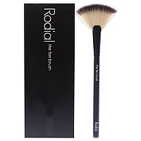 Rodial The Fan Brush - Color 11, 1Pc Makeup Tool