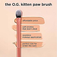 Real Techniques Brightening Concealer Makeup Brush + Eye Cream, Pink