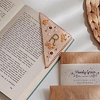 Personalized Hand Embroidered Corner Bookmark, 26 Letters Cute Flower Embroidered Corner Bookmark Embroidery Book Marker Clip For Book Lovers Bookmarks For Reading Lovers Meaningful Gift (Spring, G)